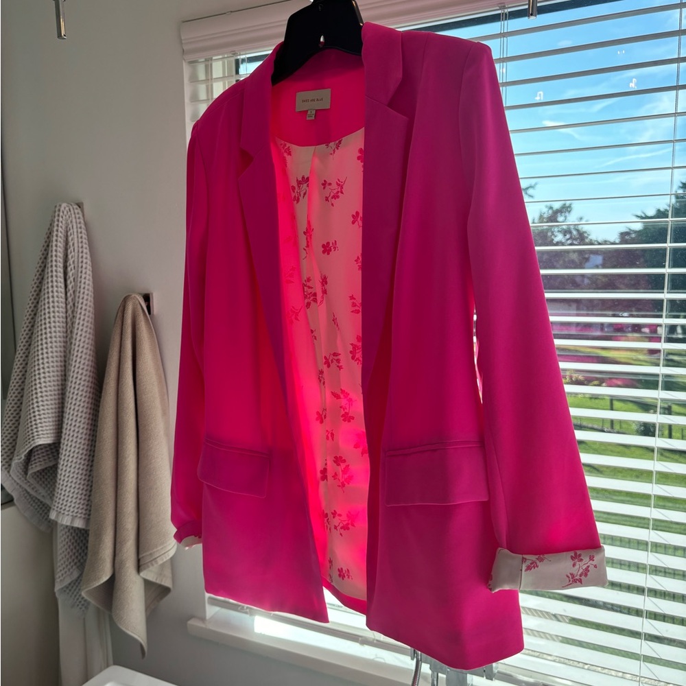 Women's hot Pink Blazer